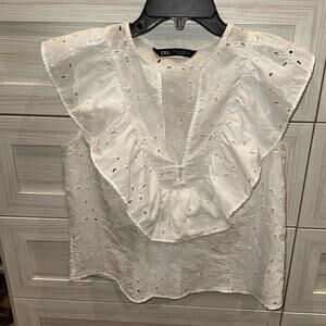Zara Eyelet Sleeveless Top Small